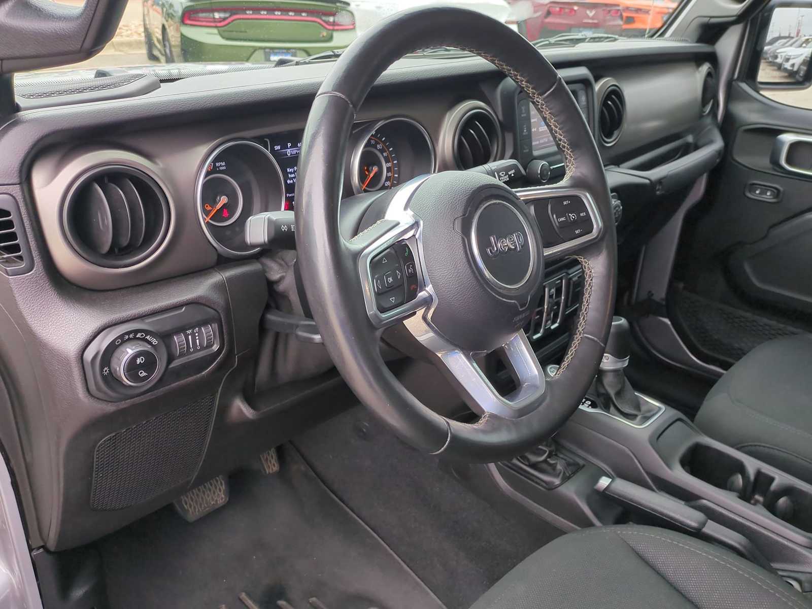 Thumbnail: 2020 Jeep Gladiator - 10