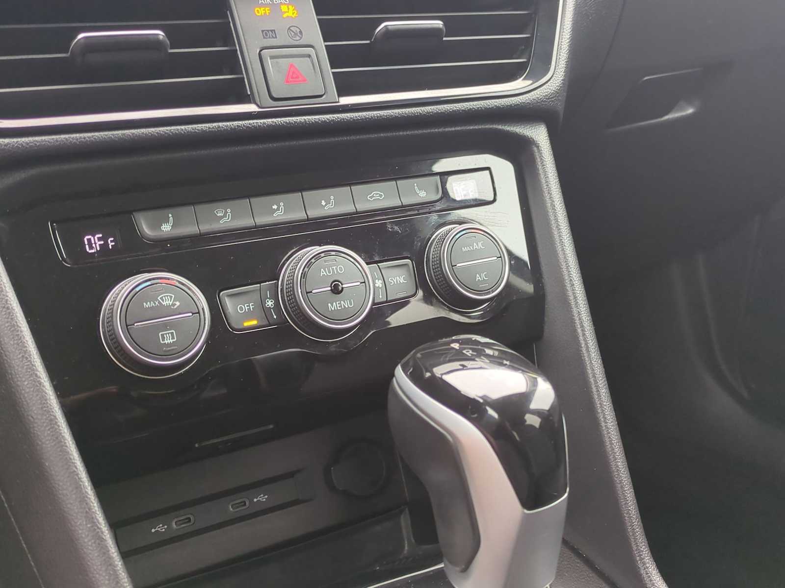 Thumbnail: 2024 Volkswagen Taos - 17