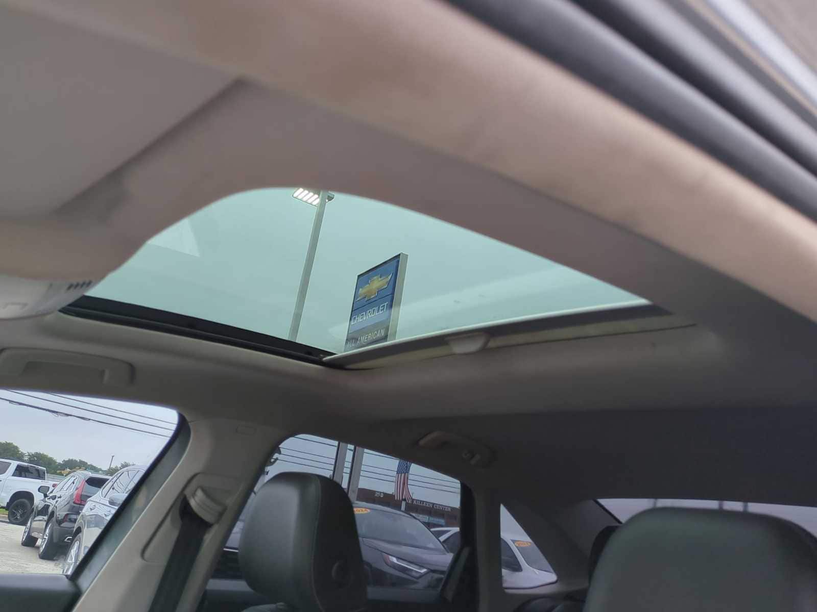 Thumbnail: 2019 Volkswagen Jetta - 18