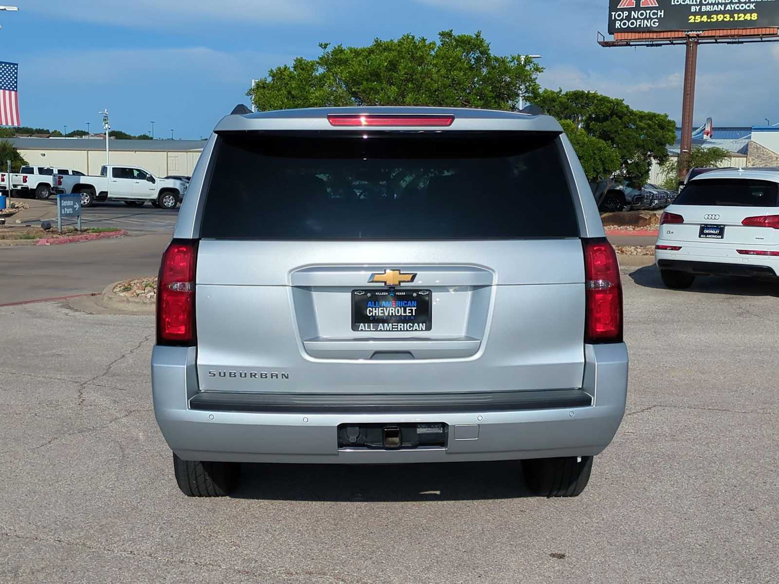 Thumbnail: 2019 Chevrolet Suburban - 7