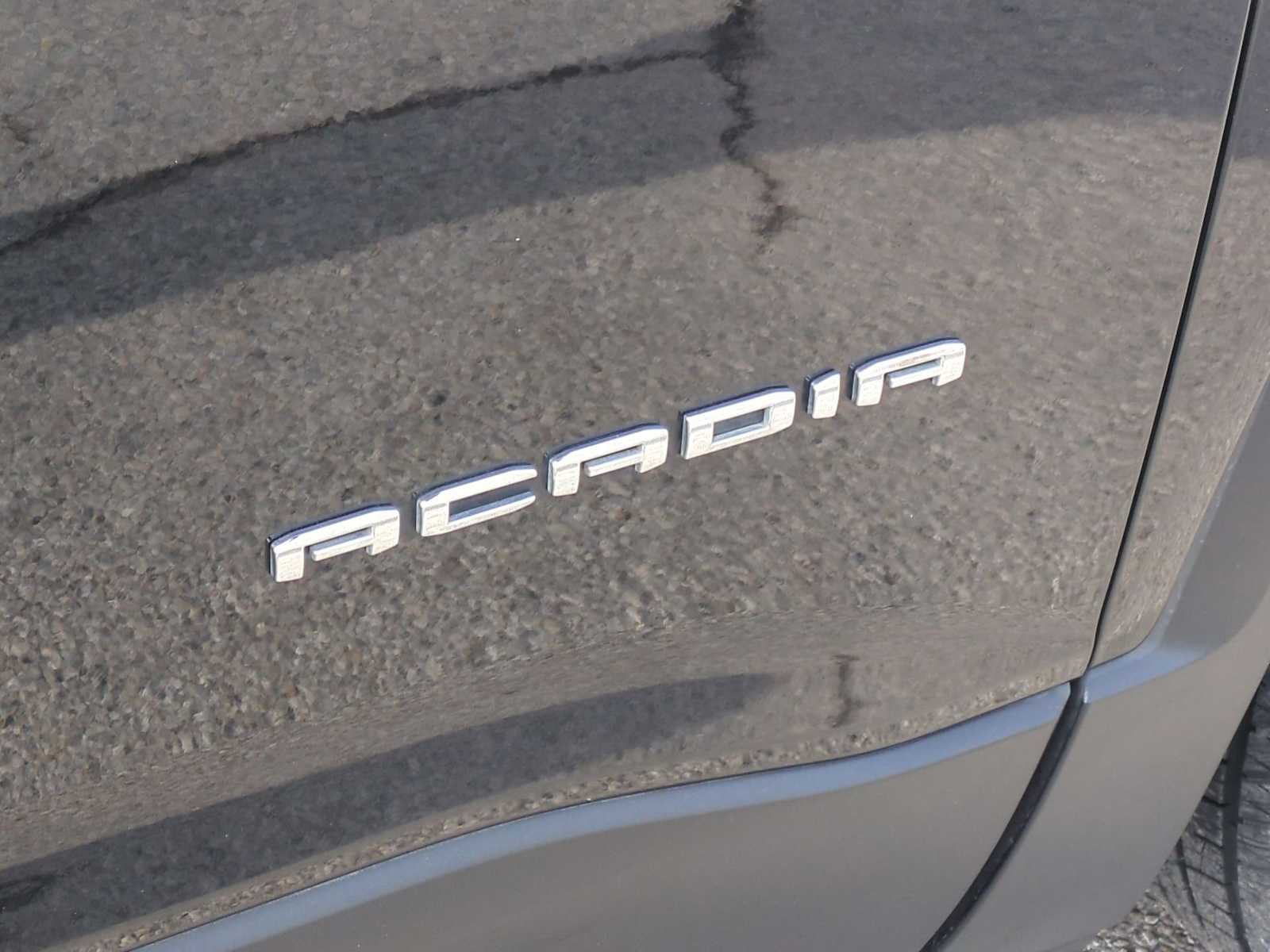 Thumbnail: 2023 GMC Acadia - 32