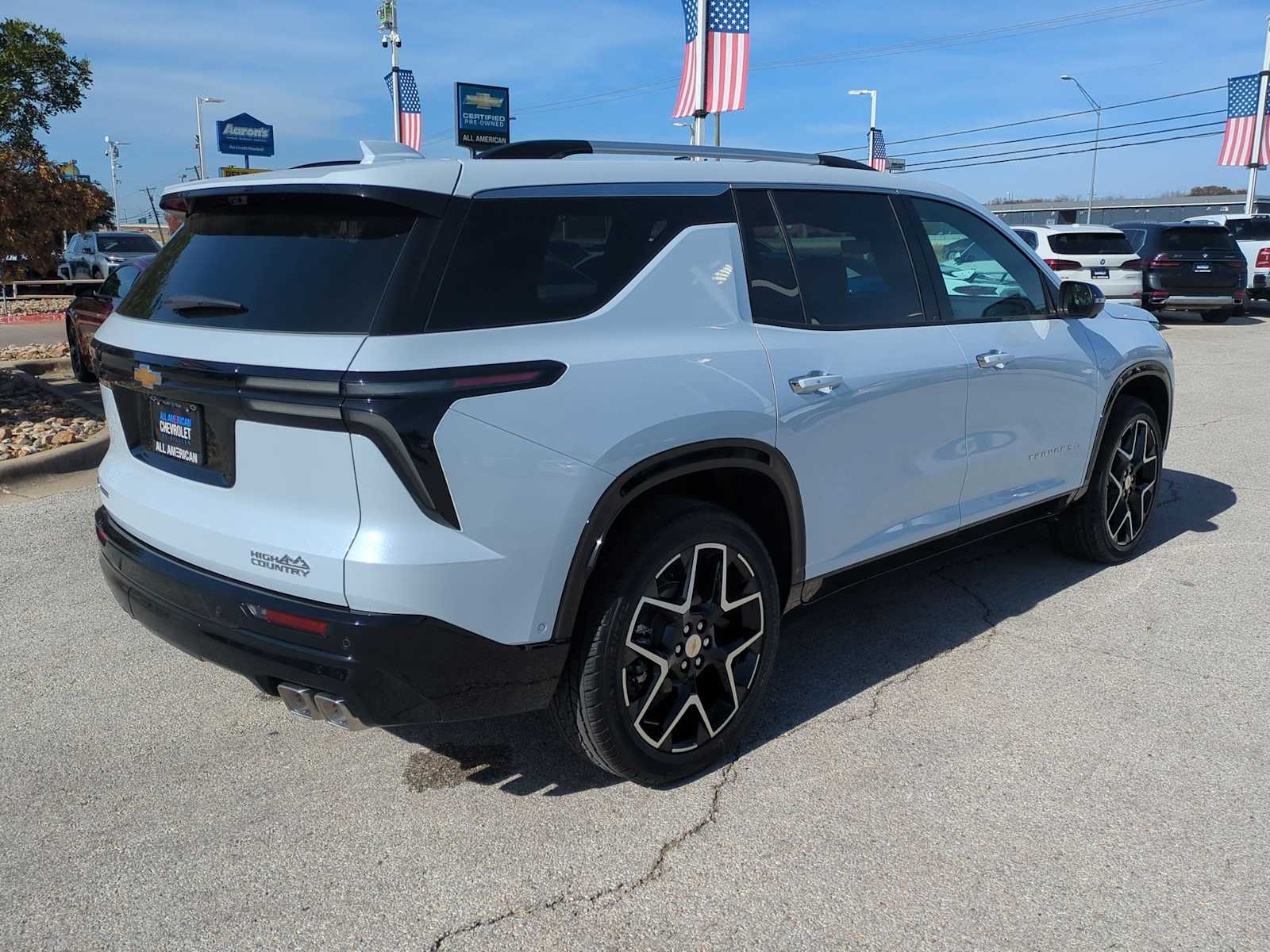 Thumbnail: 2026 Chevrolet Traverse - 8