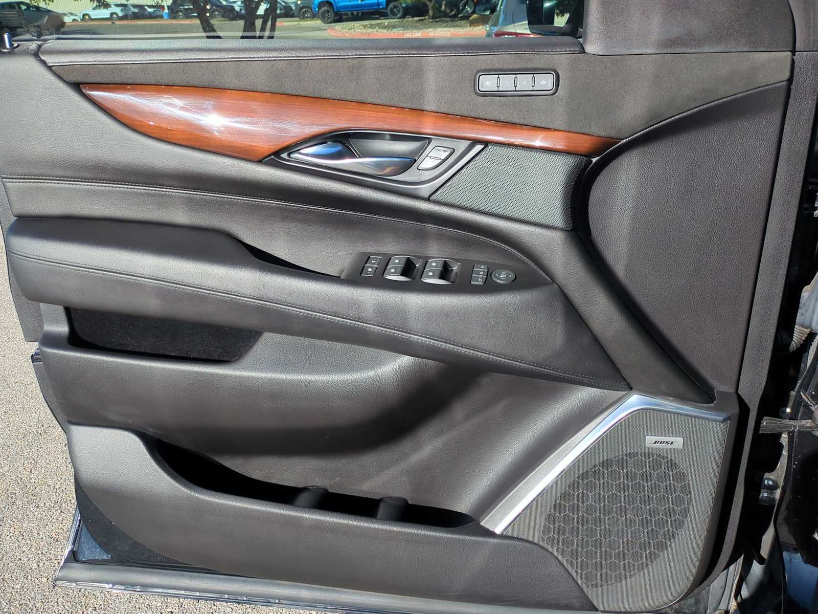 Thumbnail: 2020 Cadillac Escalade - 23