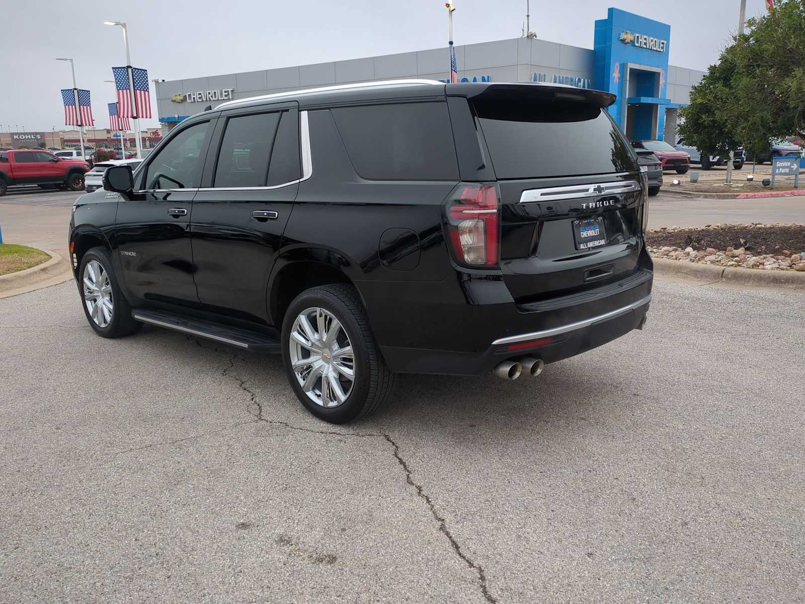 Thumbnail: 2022 Chevrolet Tahoe - 6