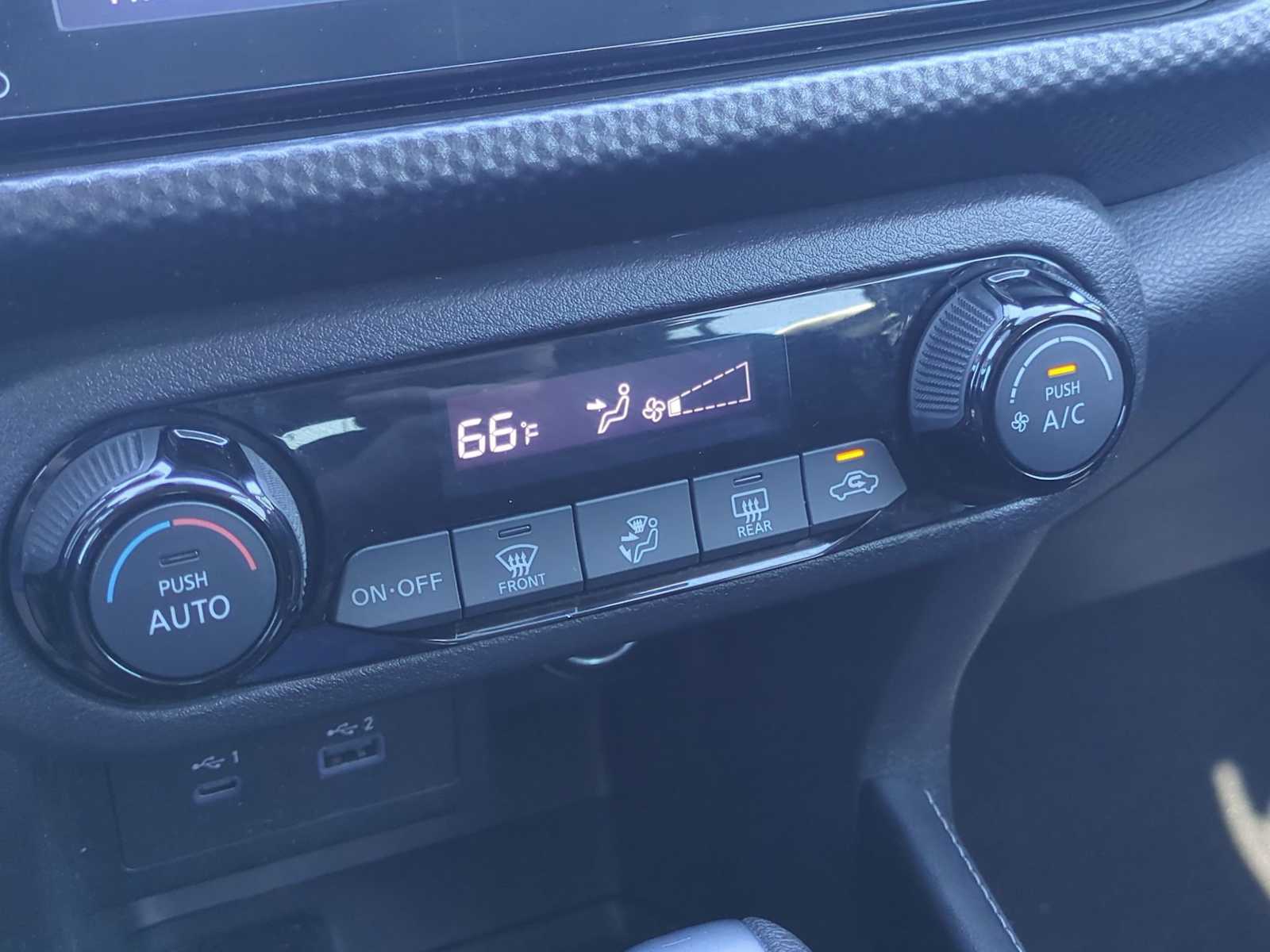 Thumbnail: 2022 Nissan Kicks - 17