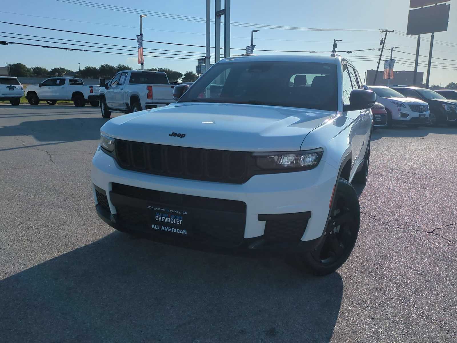 Thumbnail: 2023 Jeep Grand Cherokee L - 1