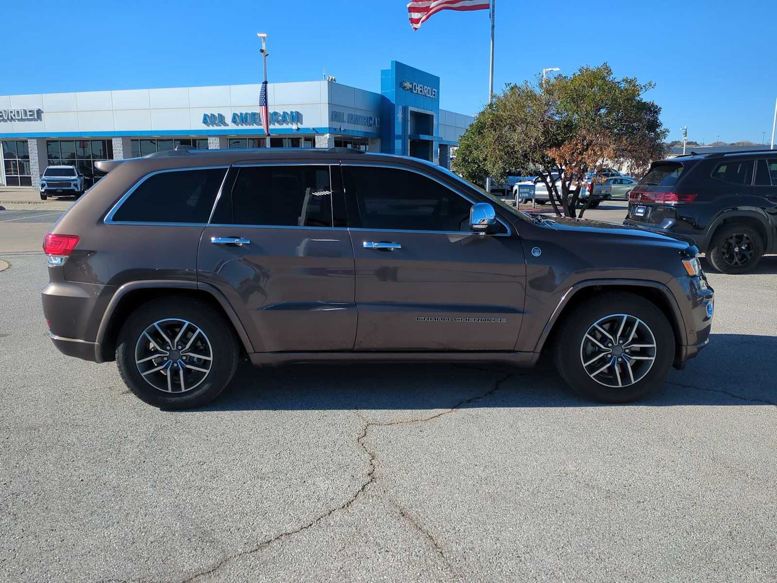 Thumbnail: 2019 Jeep Grand Cherokee - 9
