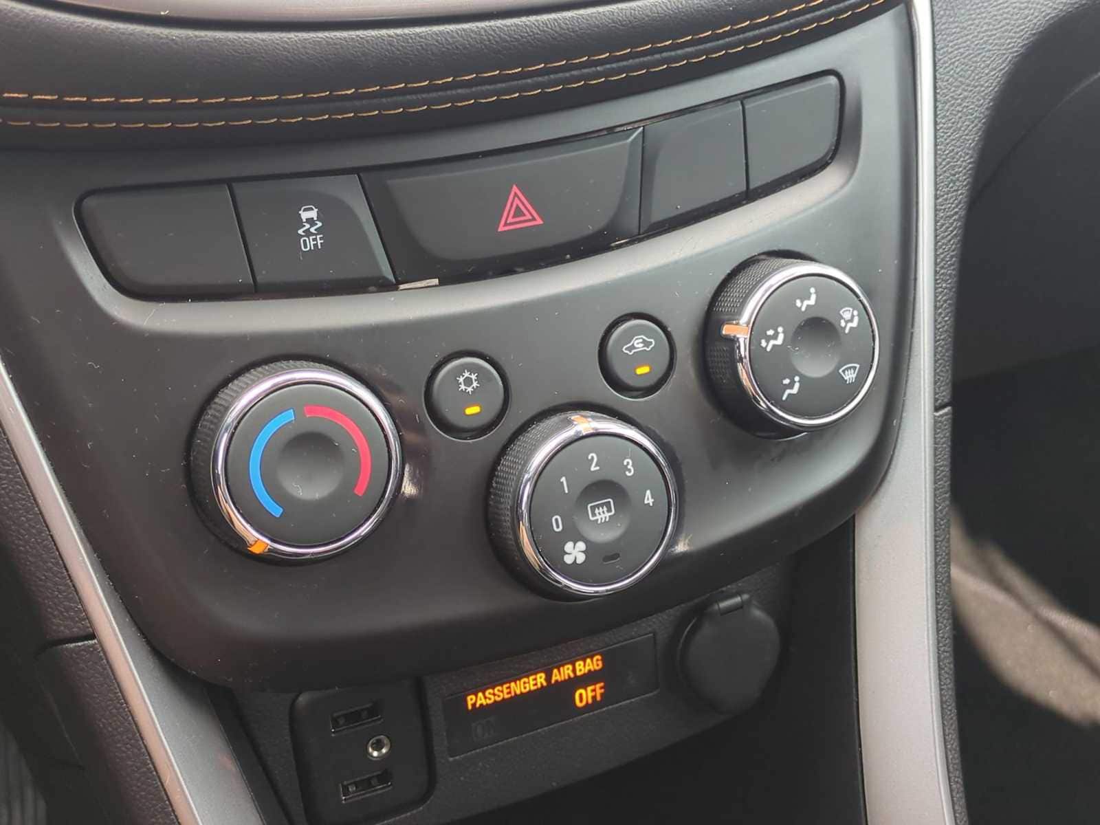 Thumbnail: 2021 Chevrolet Trax - 17