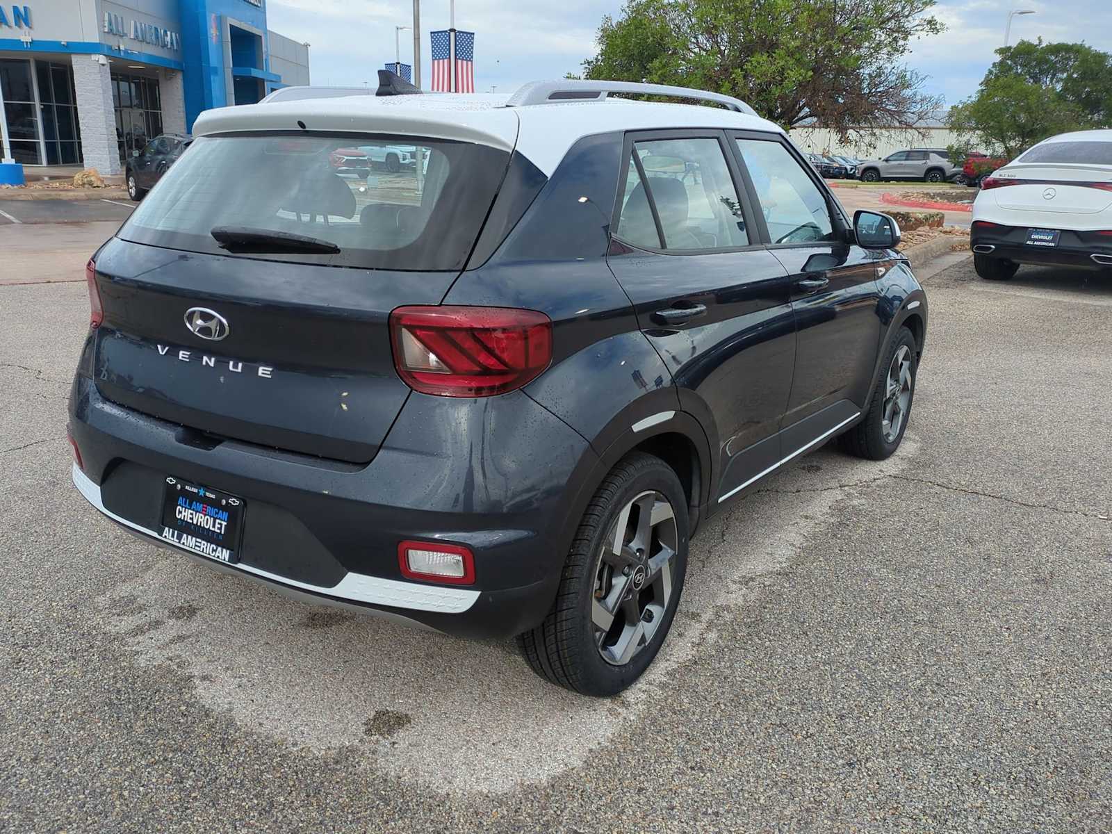 Thumbnail: 2022 Hyundai Venue - 8