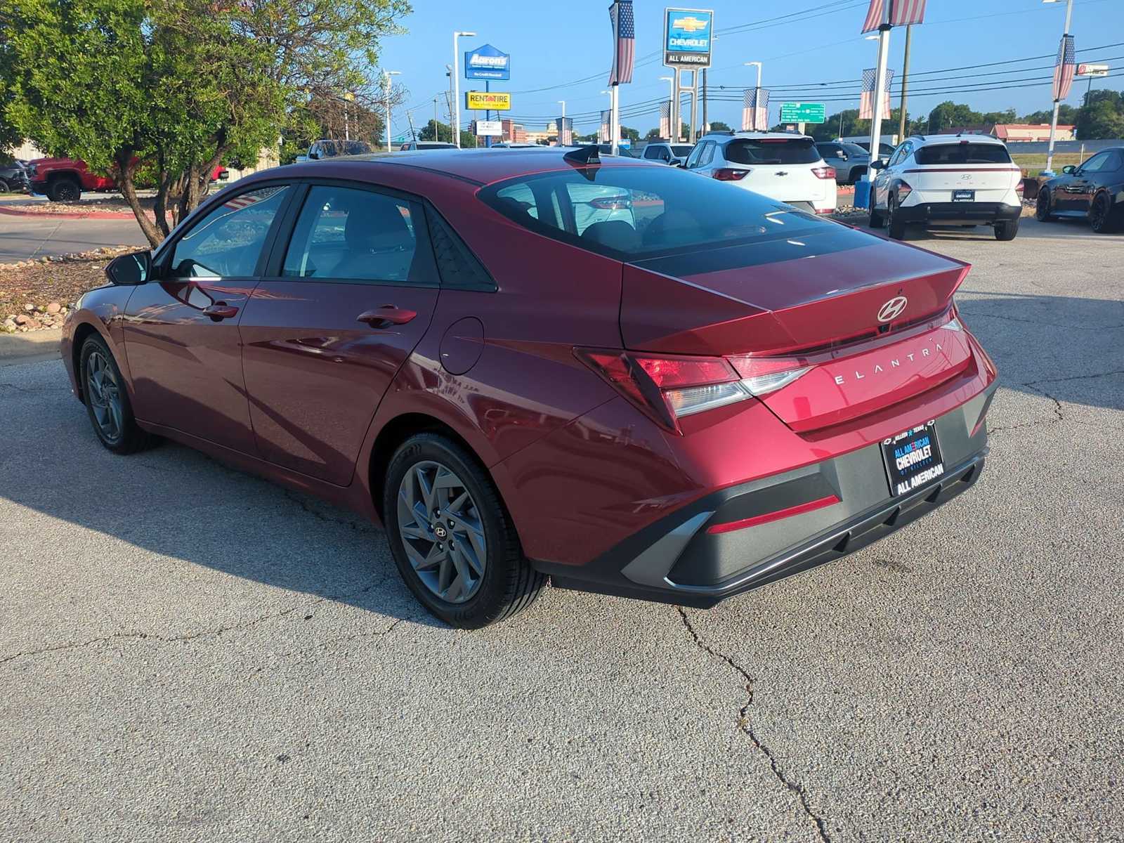 Thumbnail: 2024 Hyundai Elantra - 6