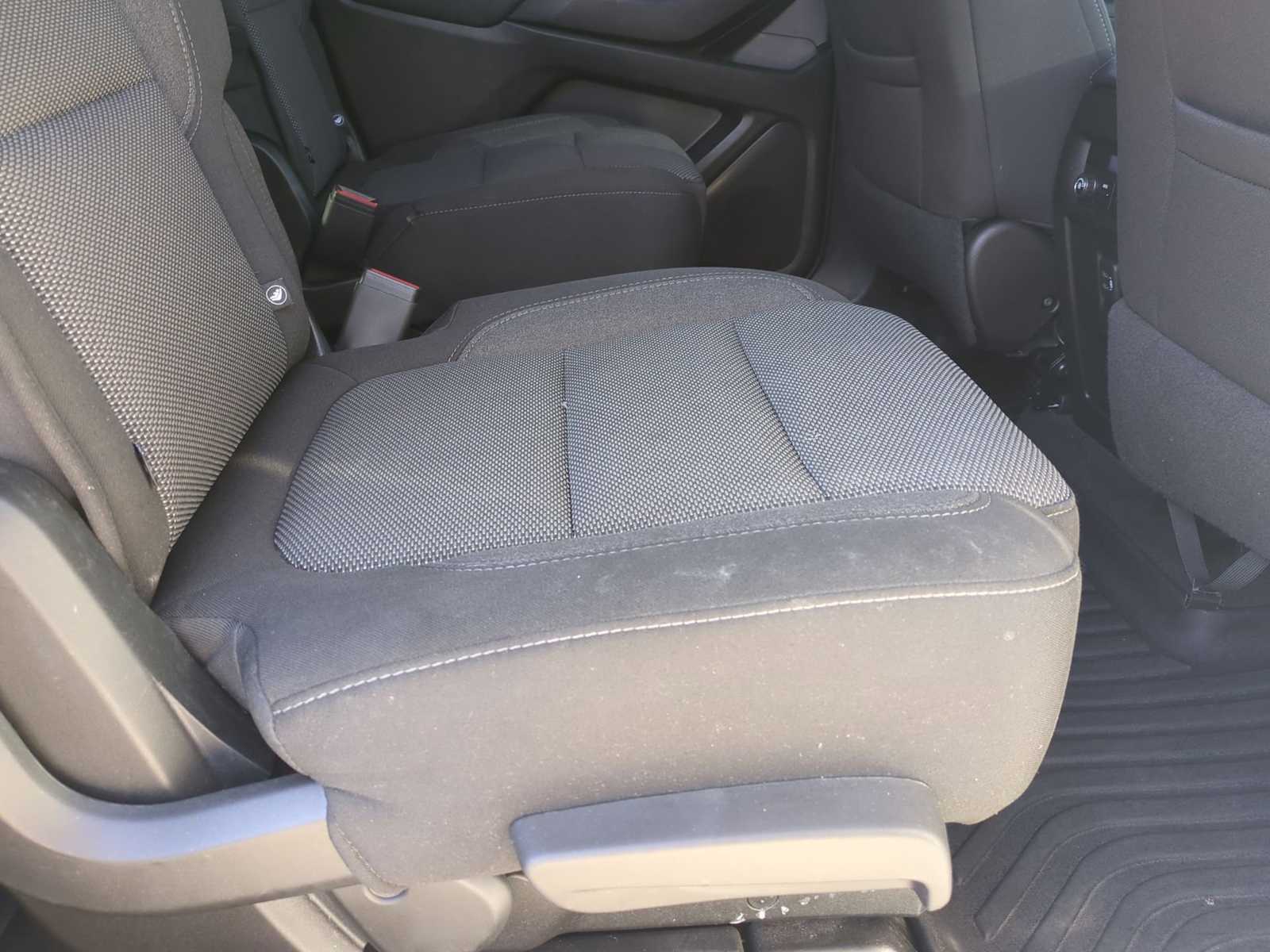 Thumbnail: 2023 Chevrolet Traverse - 27