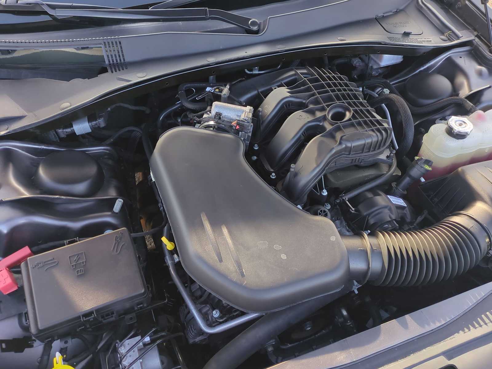 Thumbnail: 2023 Chrysler 300 - 29