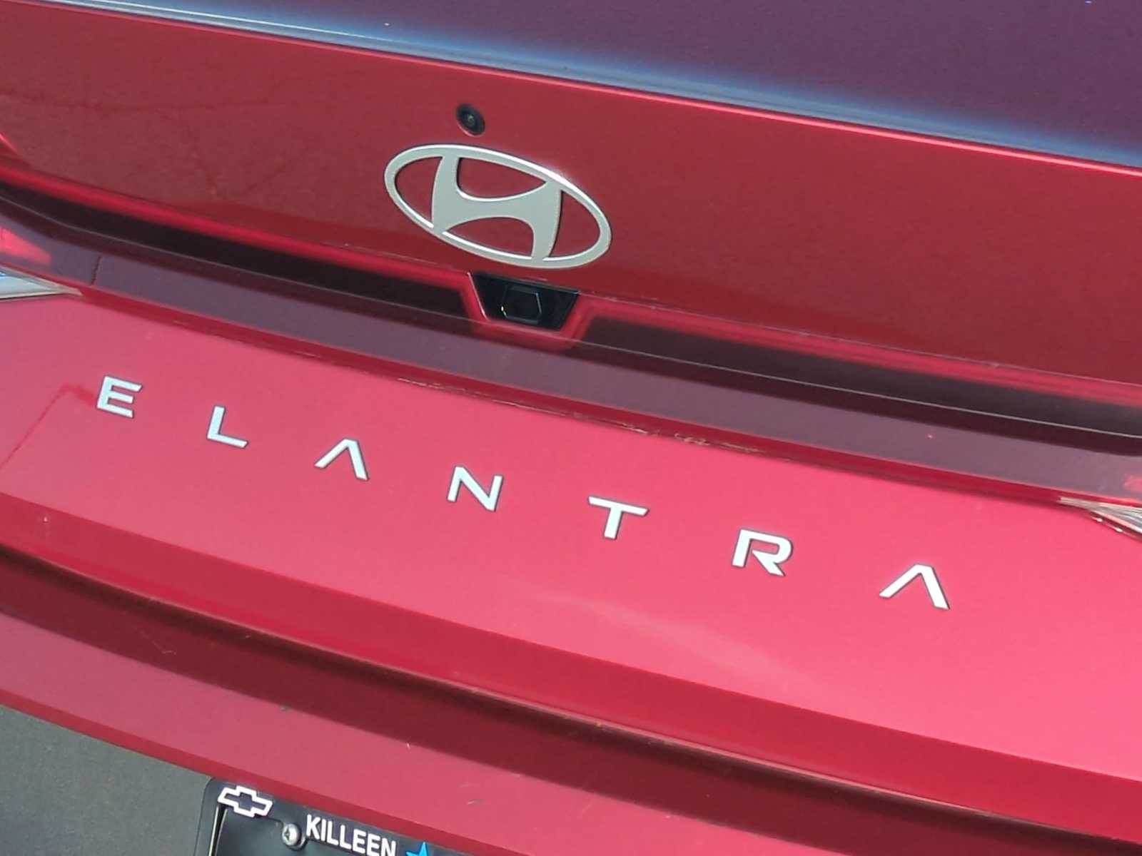 Thumbnail: 2024 Hyundai Elantra - 32