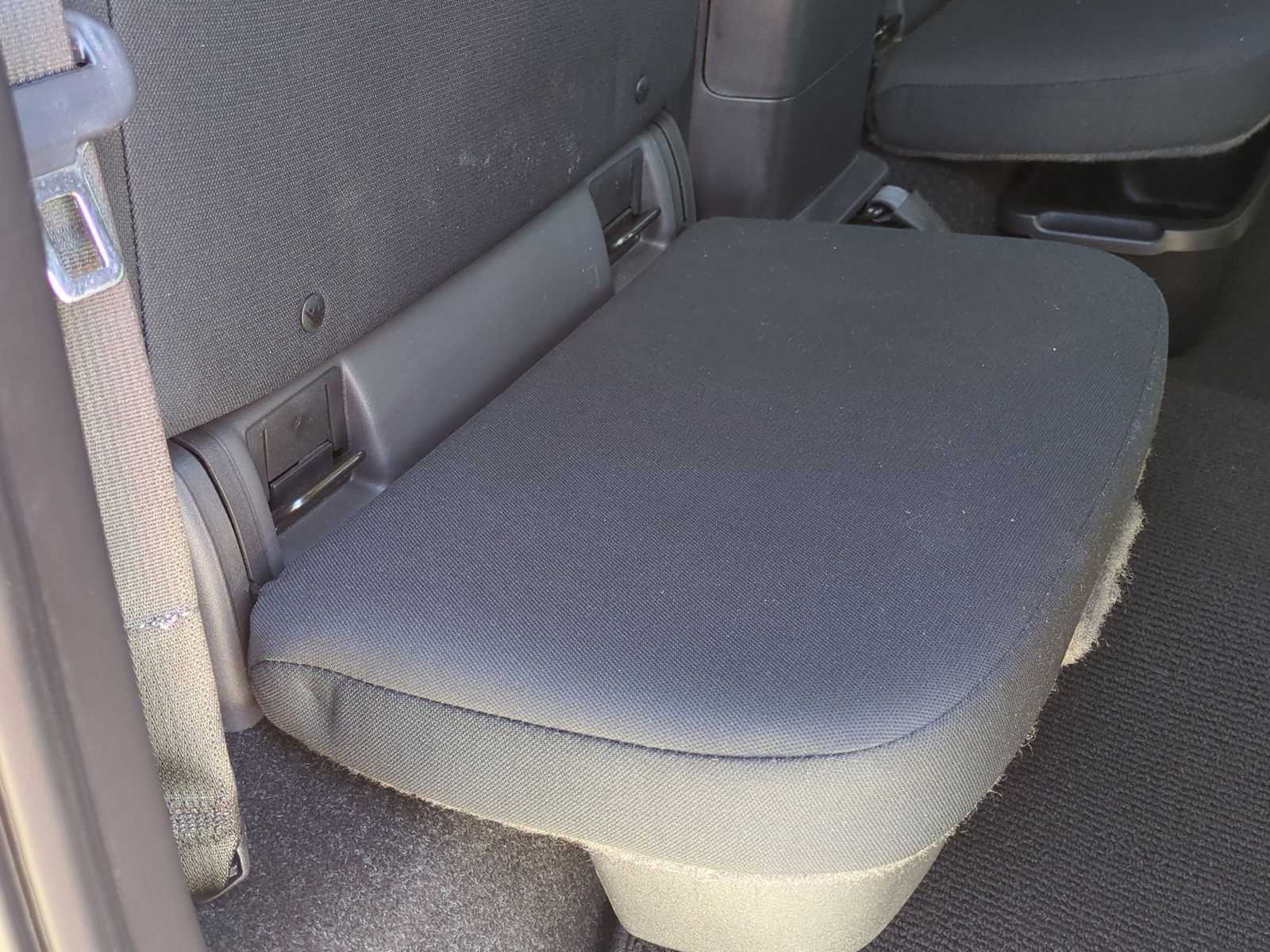 Thumbnail: 2022 Nissan Frontier - 24