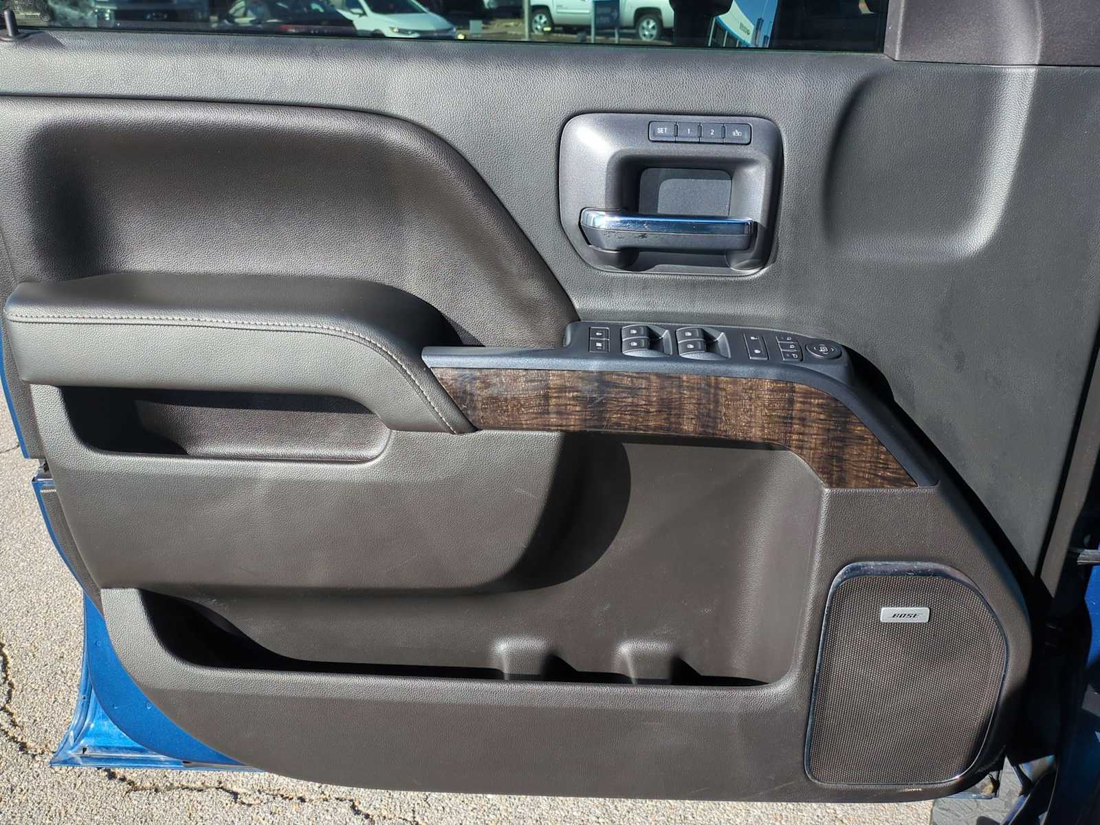 Thumbnail: 2016 GMC Sierra 2500 - 21