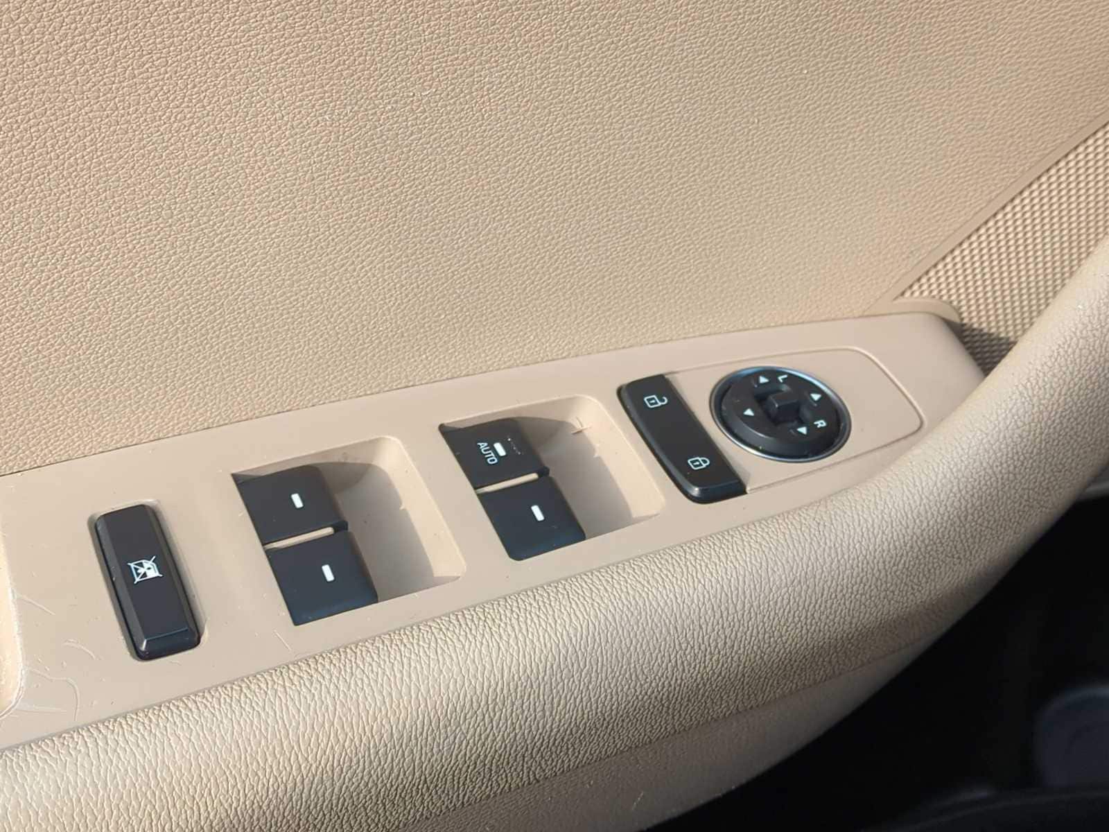 Thumbnail: 2016 Hyundai Sonata - 19