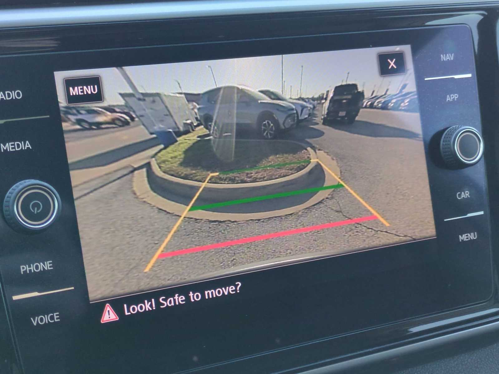 Thumbnail: 2021 Volkswagen Atlas - 15