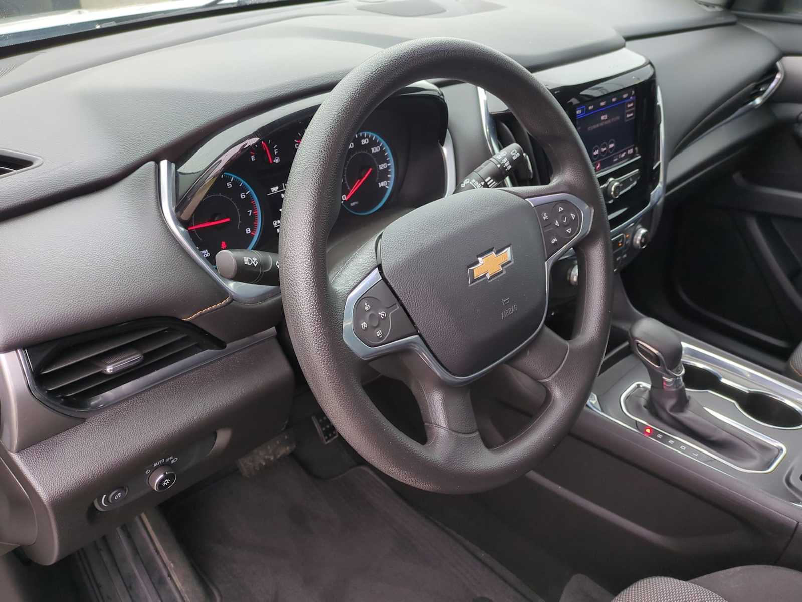 Thumbnail: 2021 Chevrolet Traverse - 10