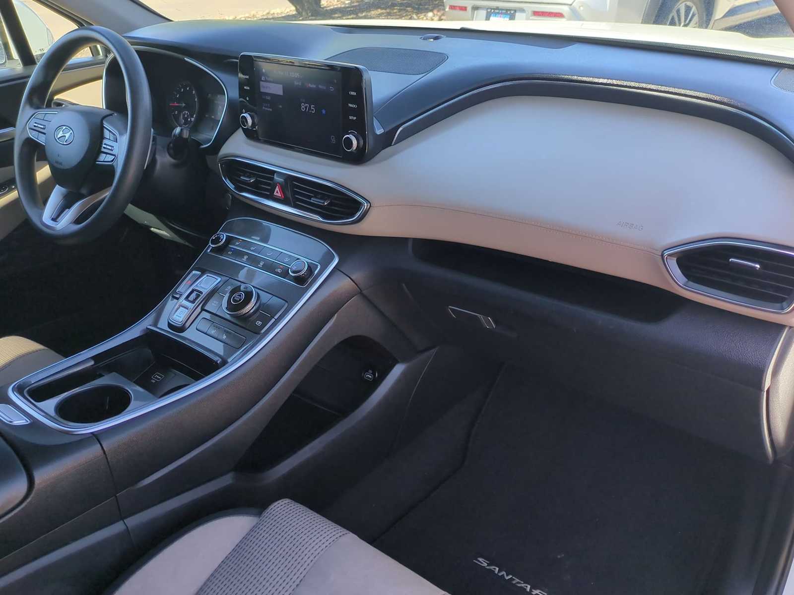 Thumbnail: 2022 Hyundai Santa Fe - 28