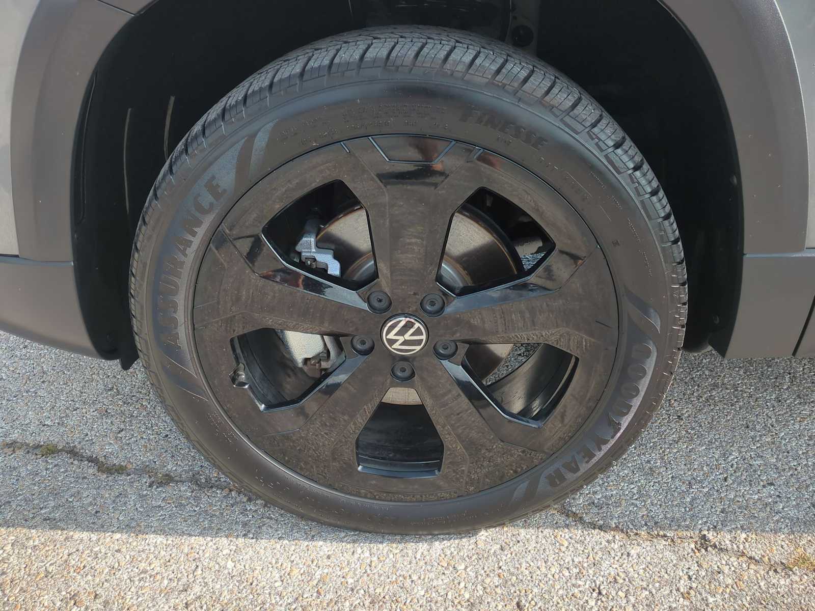 Thumbnail: 2025 Volkswagen Taos - 33