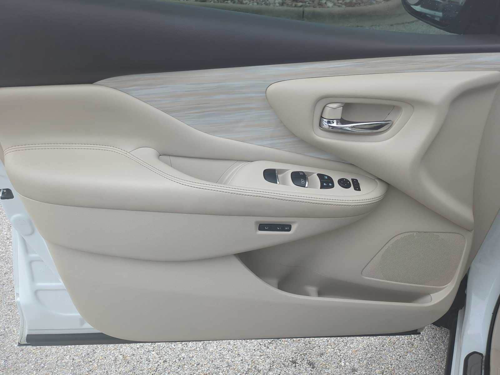 Thumbnail: 2017 Nissan Murano - 23