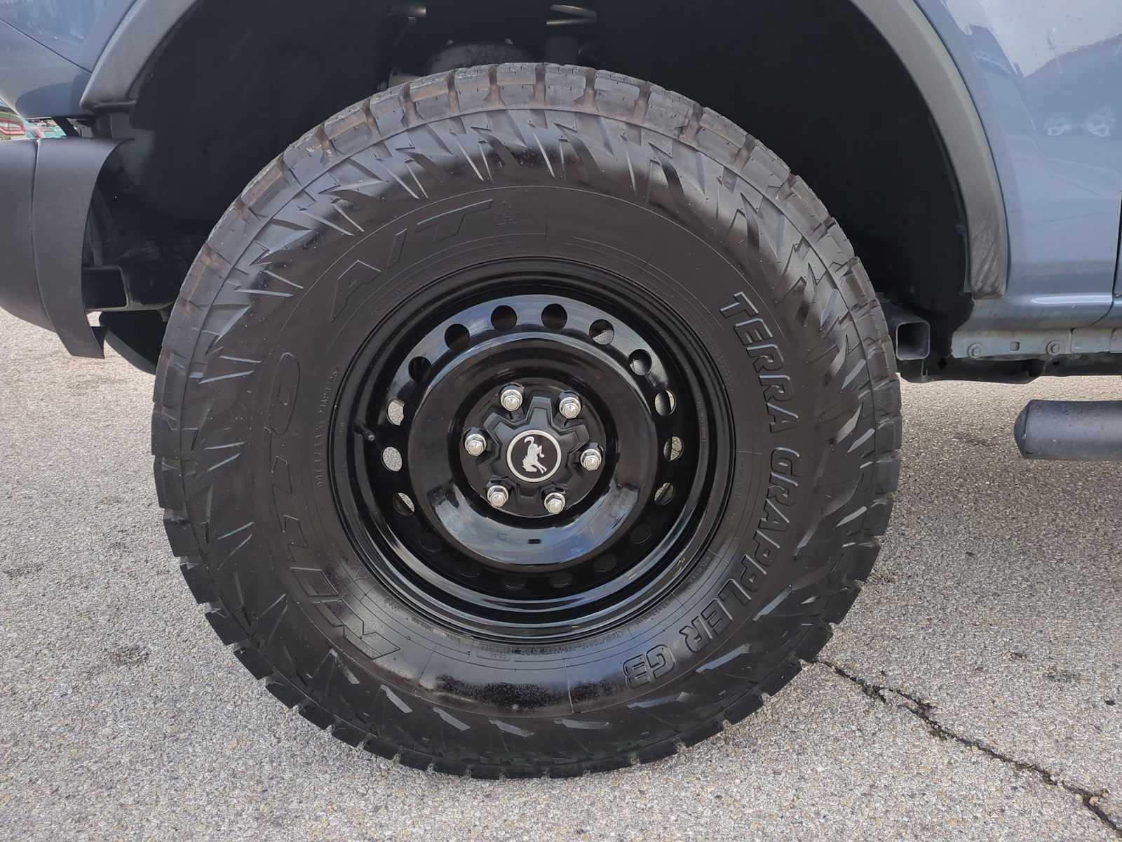 Thumbnail: 2023 Ford Bronco - 32