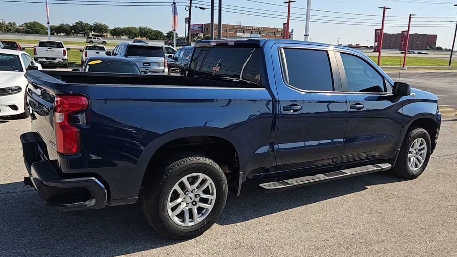 Thumbnail: 2022 Chevrolet Silverado 1500 - 8