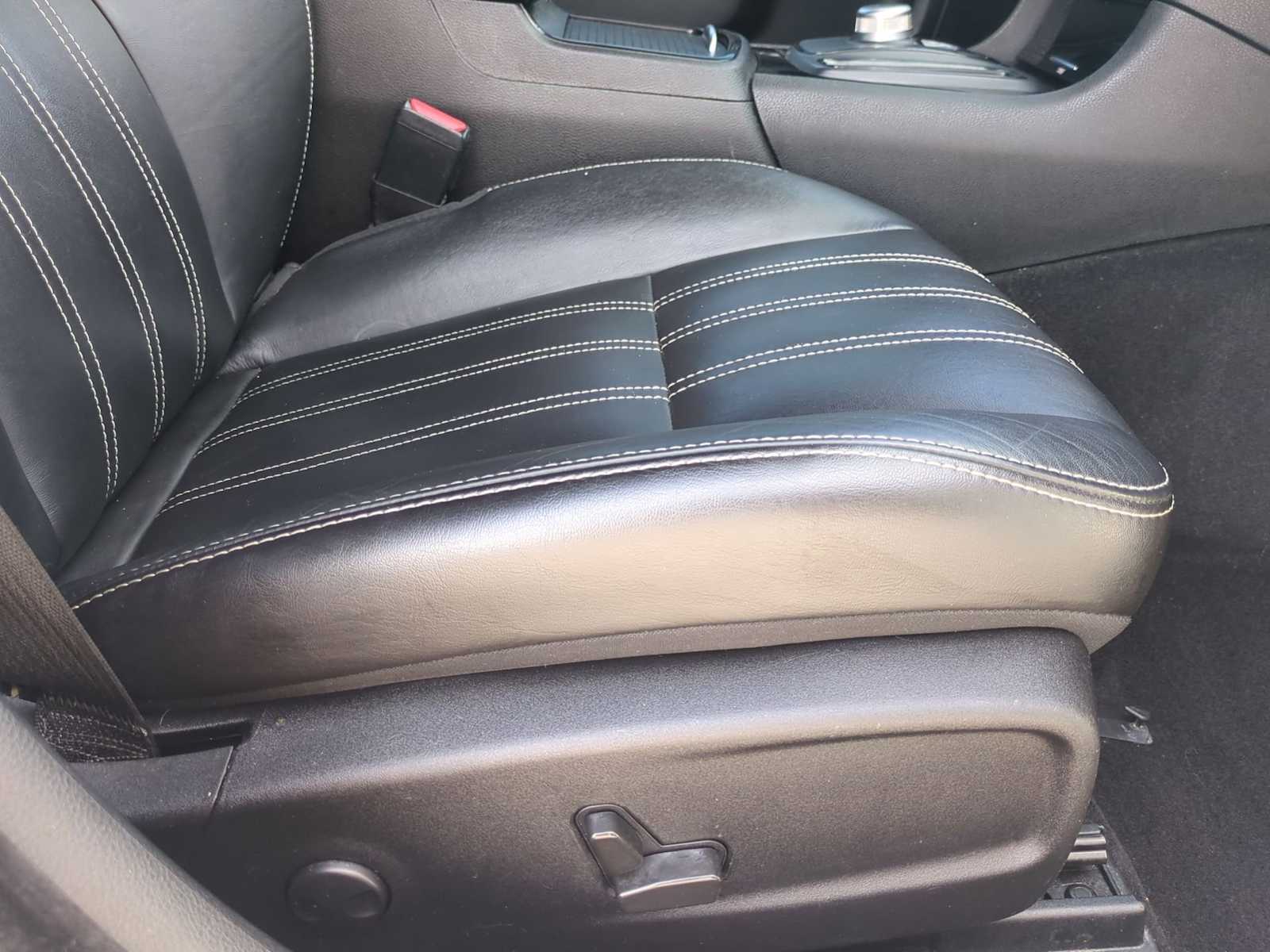 Thumbnail: 2022 Chrysler 300 - 29