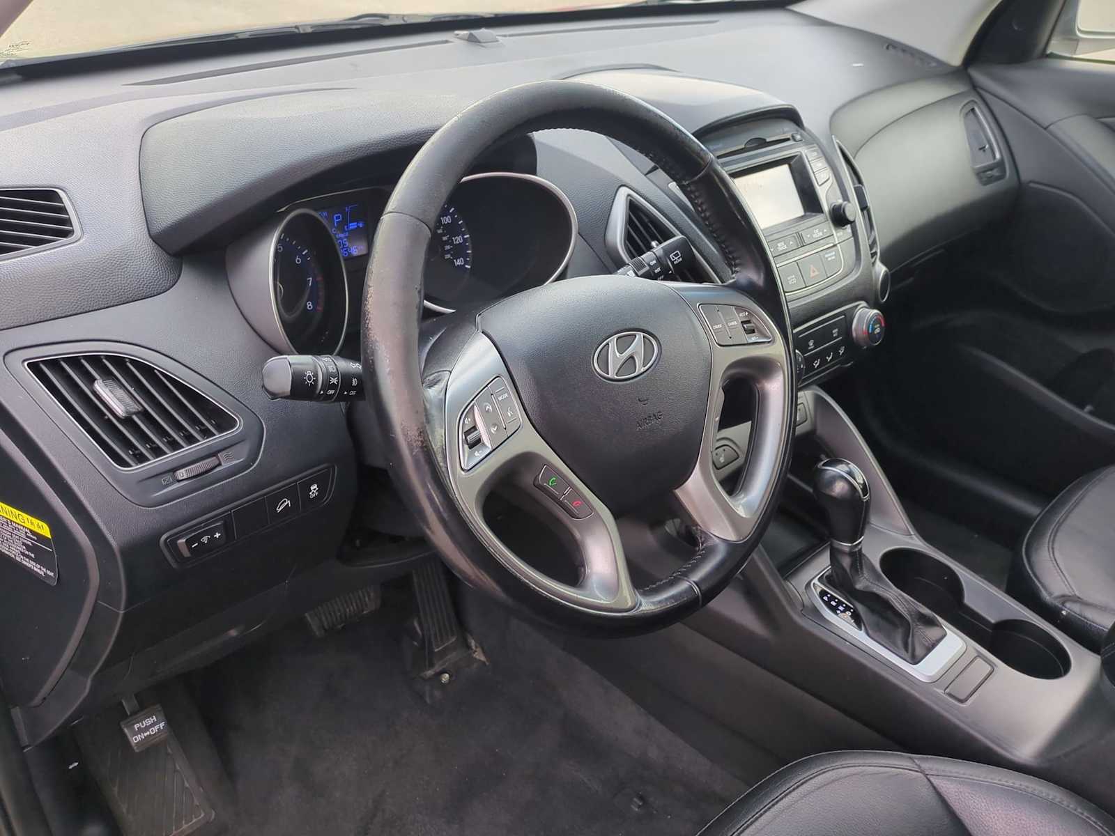 Thumbnail: 2015 Hyundai Tucson - 10