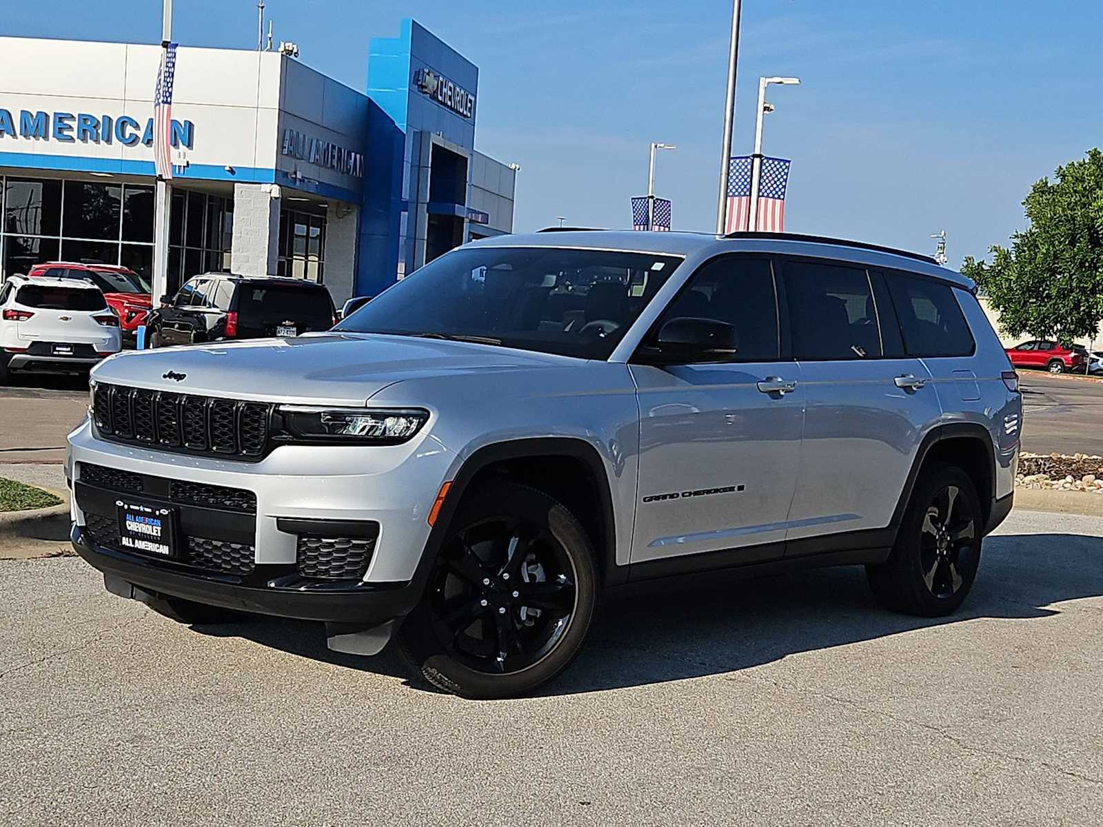 Thumbnail: 2024 Jeep Grand Cherokee L - 1