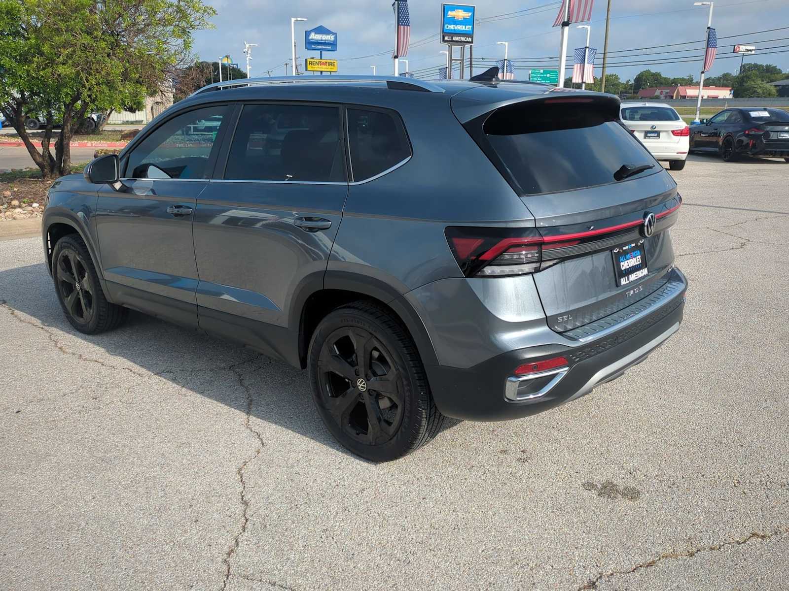 Thumbnail: 2025 Volkswagen Taos - 6
