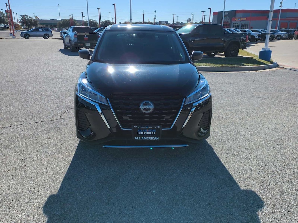 Used 2023 Nissan Kicks S