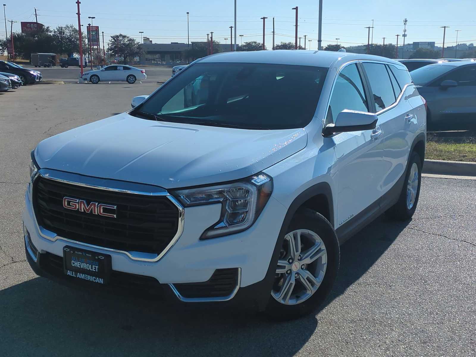 2024 GMC Terrain SLE's photo