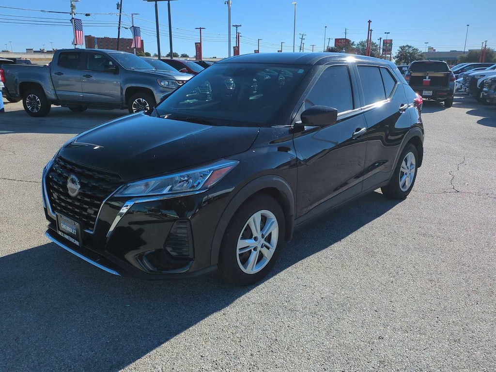 Used 2023 Nissan Kicks S