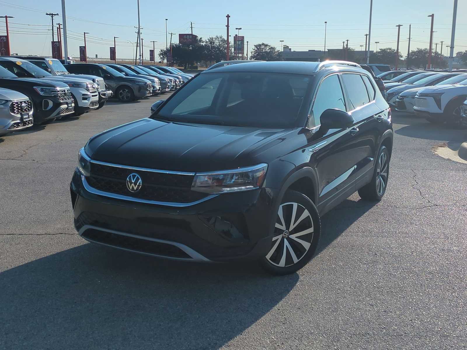 2024 Volkswagen Taos SE -
                  Killeen, TX