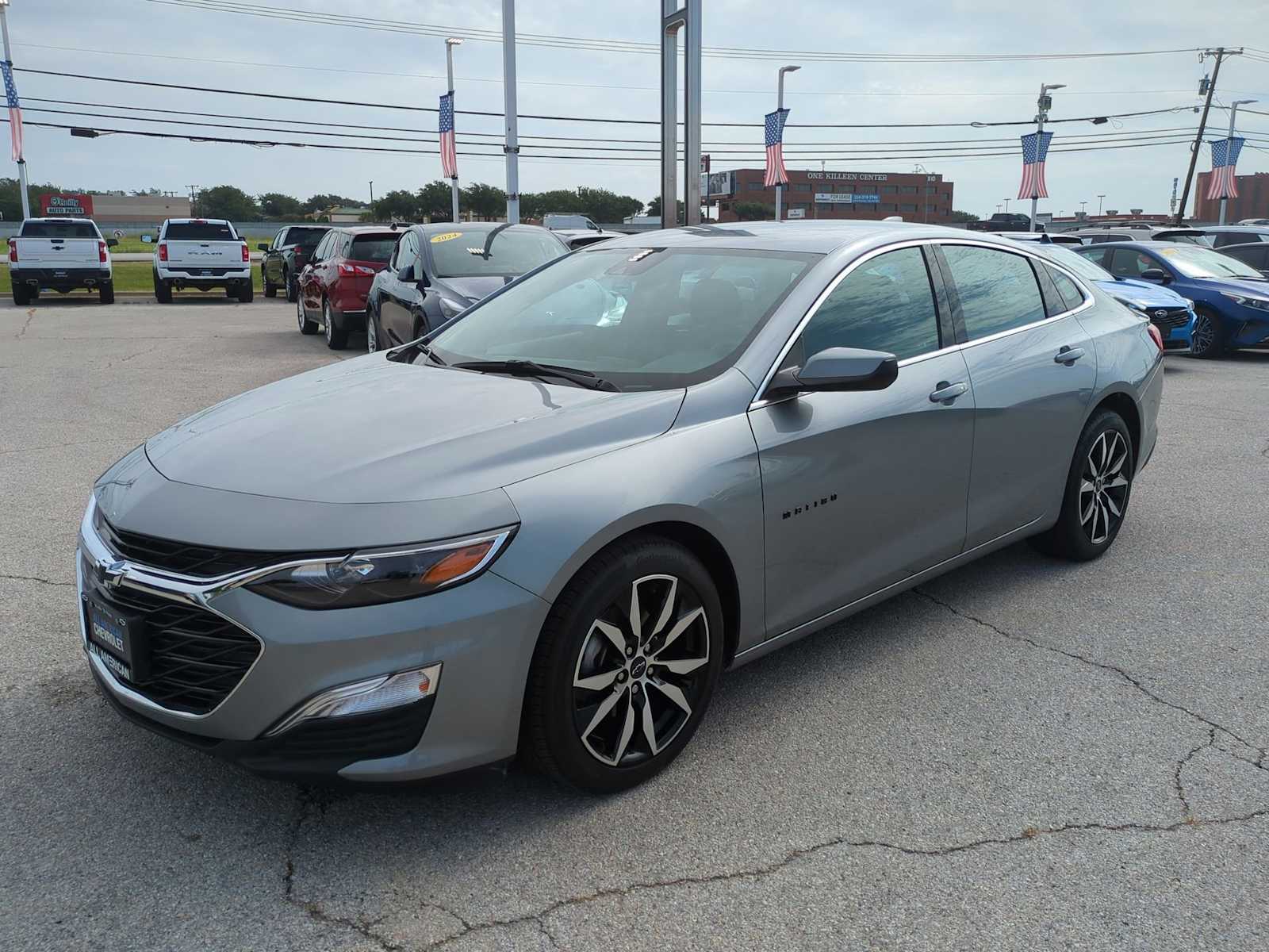 Thumbnail: 2025 Chevrolet Malibu - 4