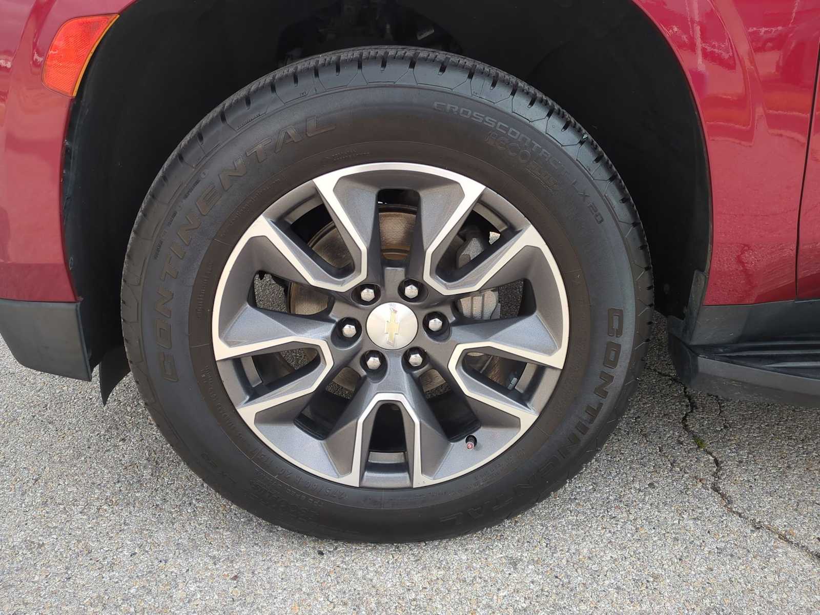 Thumbnail: 2021 Chevrolet Tahoe - 32