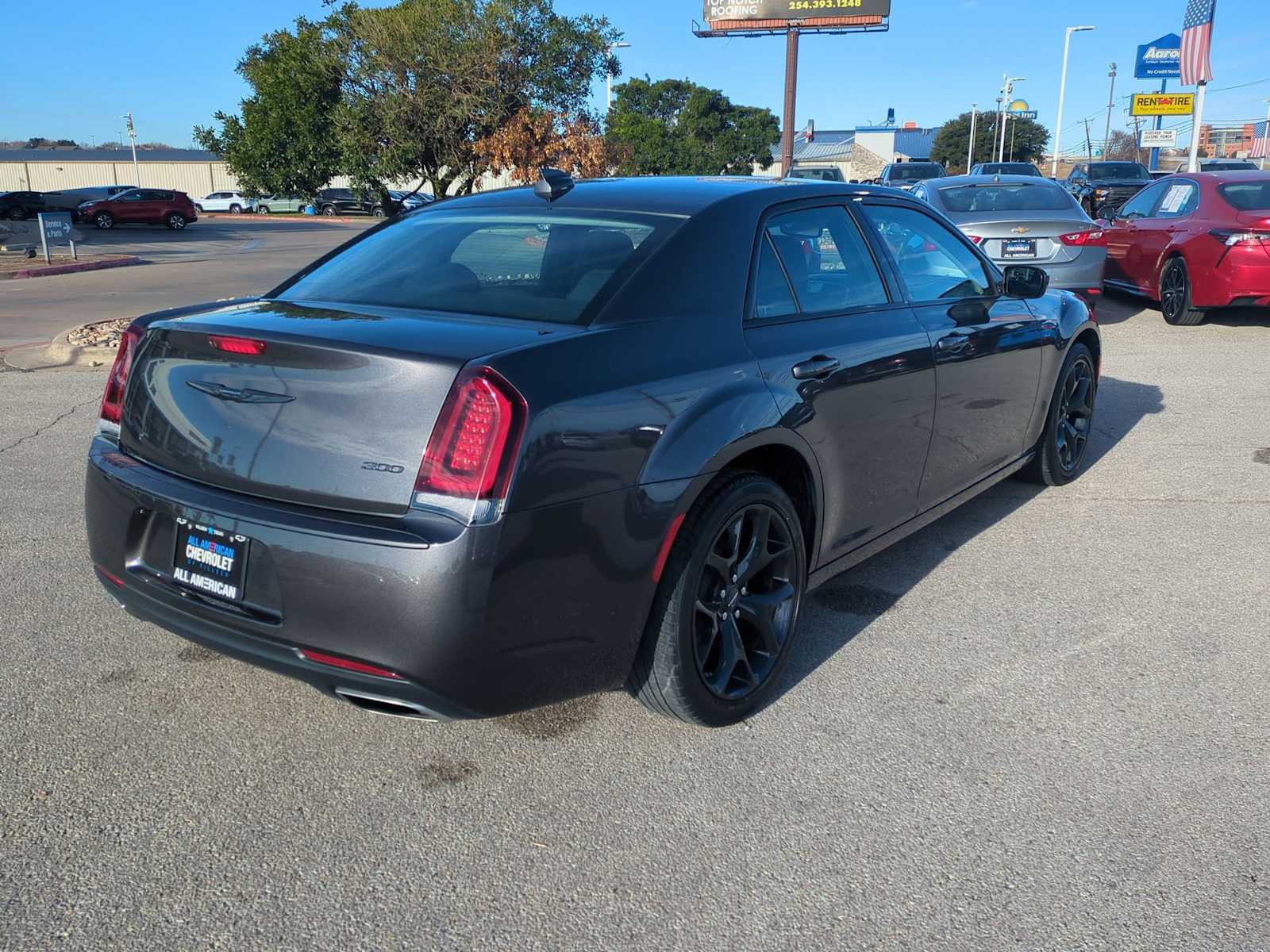Thumbnail: 2023 Chrysler 300 - 8