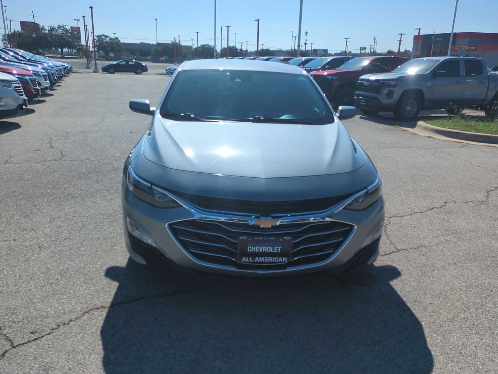 2023 Chevrolet Malibu 1LT photo 3