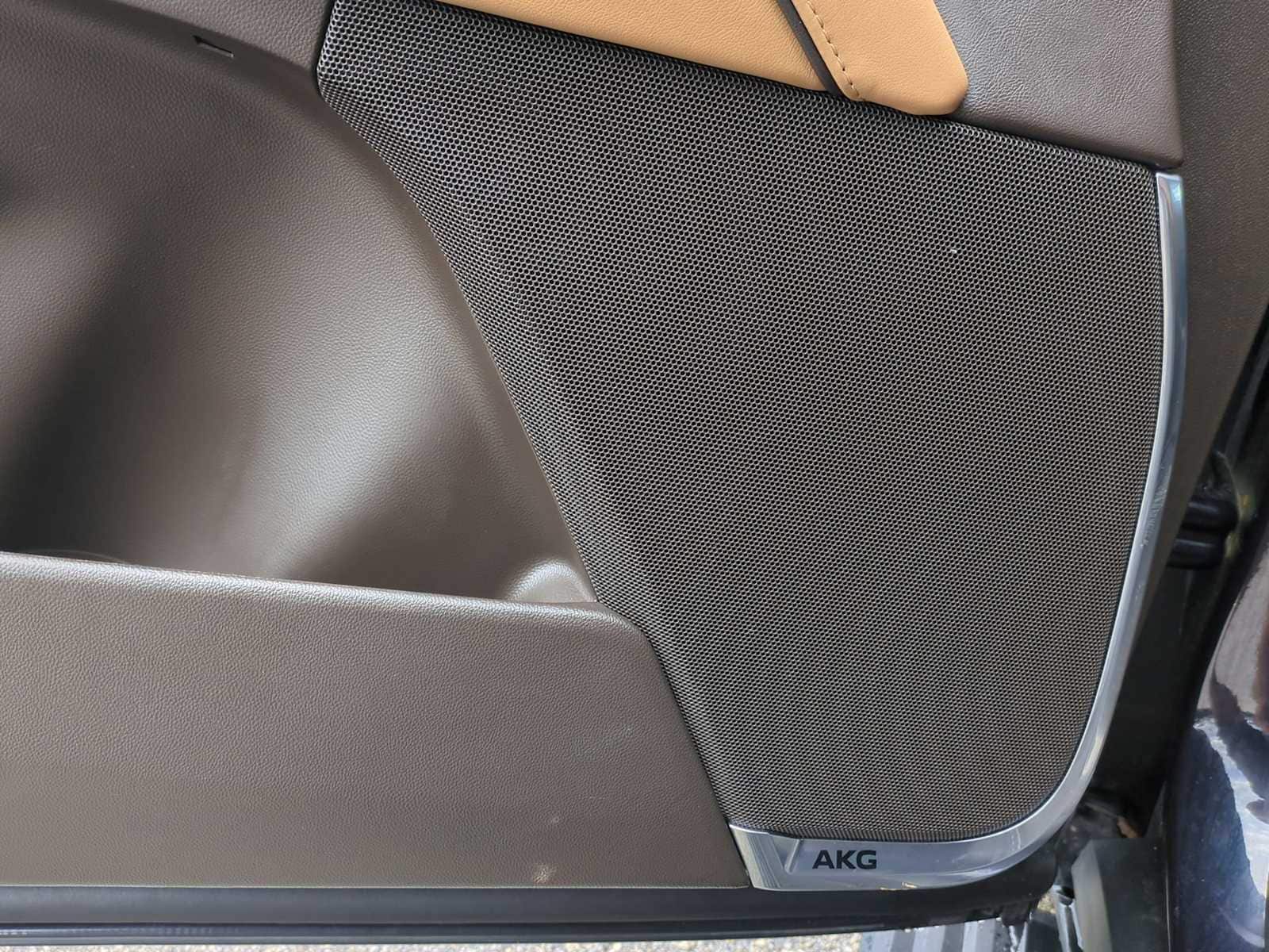 Thumbnail: 2023 Cadillac Escalade - 25