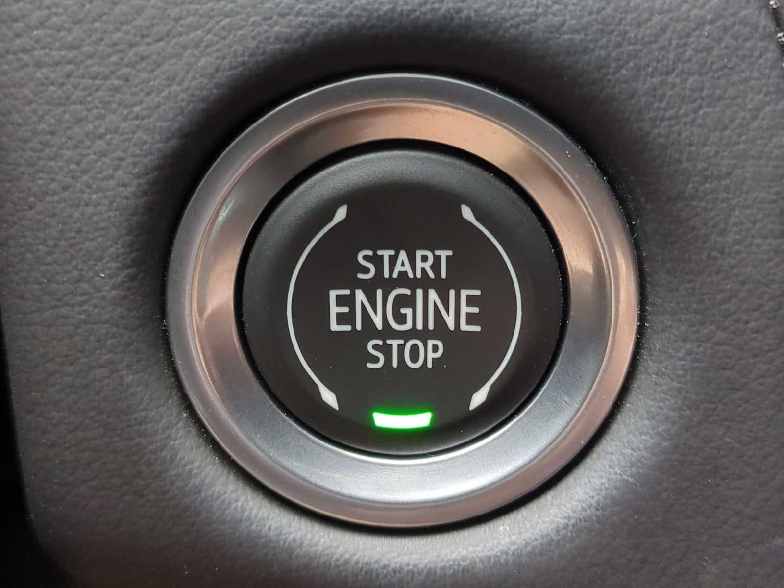 Thumbnail: 2022 Chevrolet Tahoe - 17