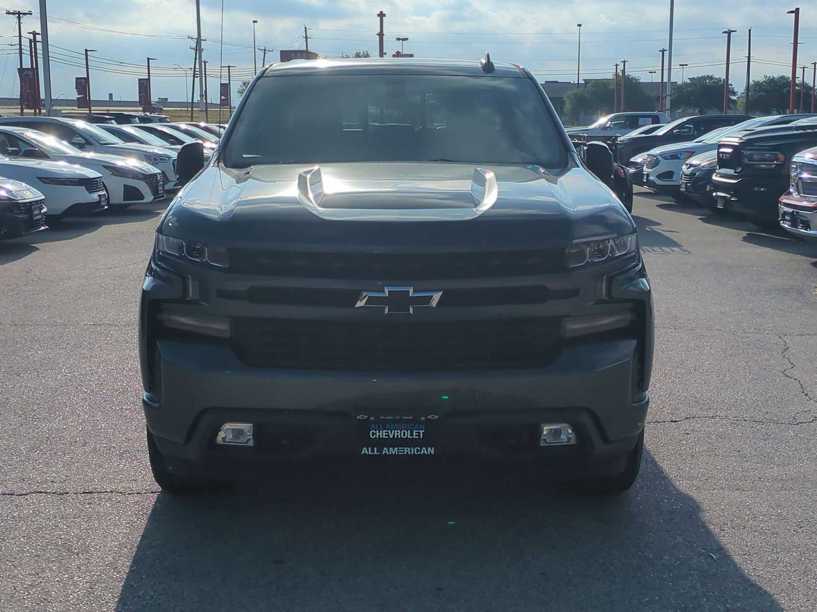 Thumbnail: 2020 Chevrolet Silverado 1500 - 3