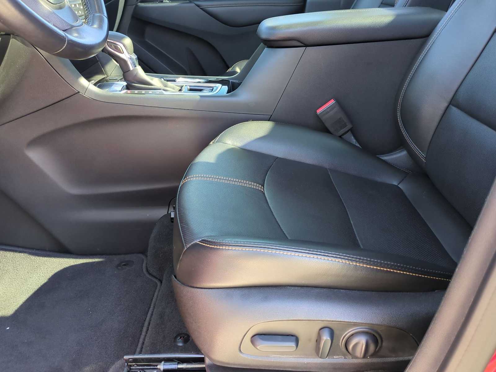 Thumbnail: 2022 Chevrolet Equinox - 20