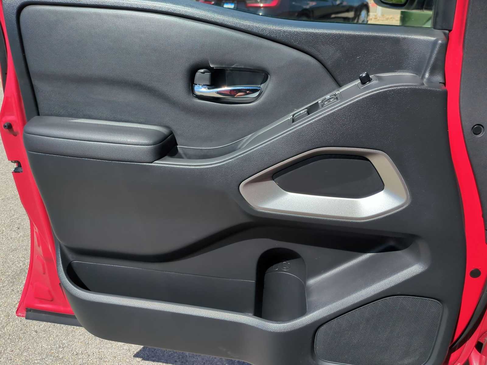 Thumbnail: 2022 Nissan Frontier - 19