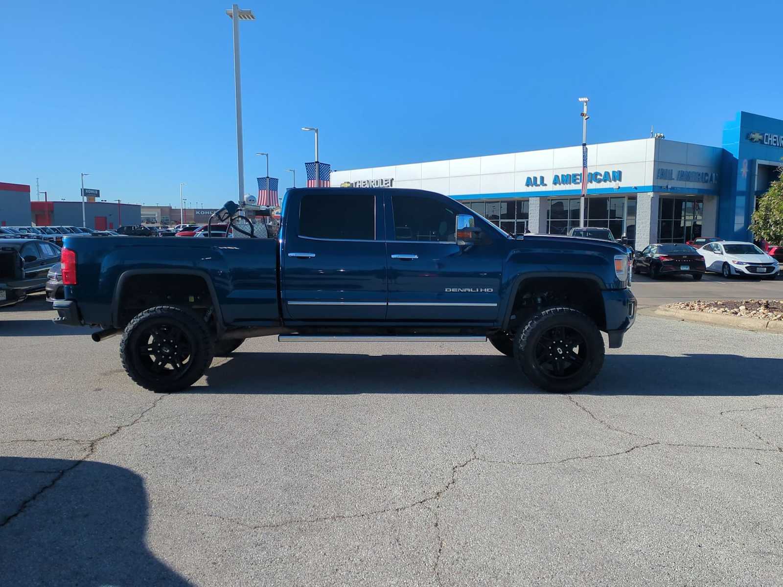 Thumbnail: 2016 GMC Sierra 2500 - 9