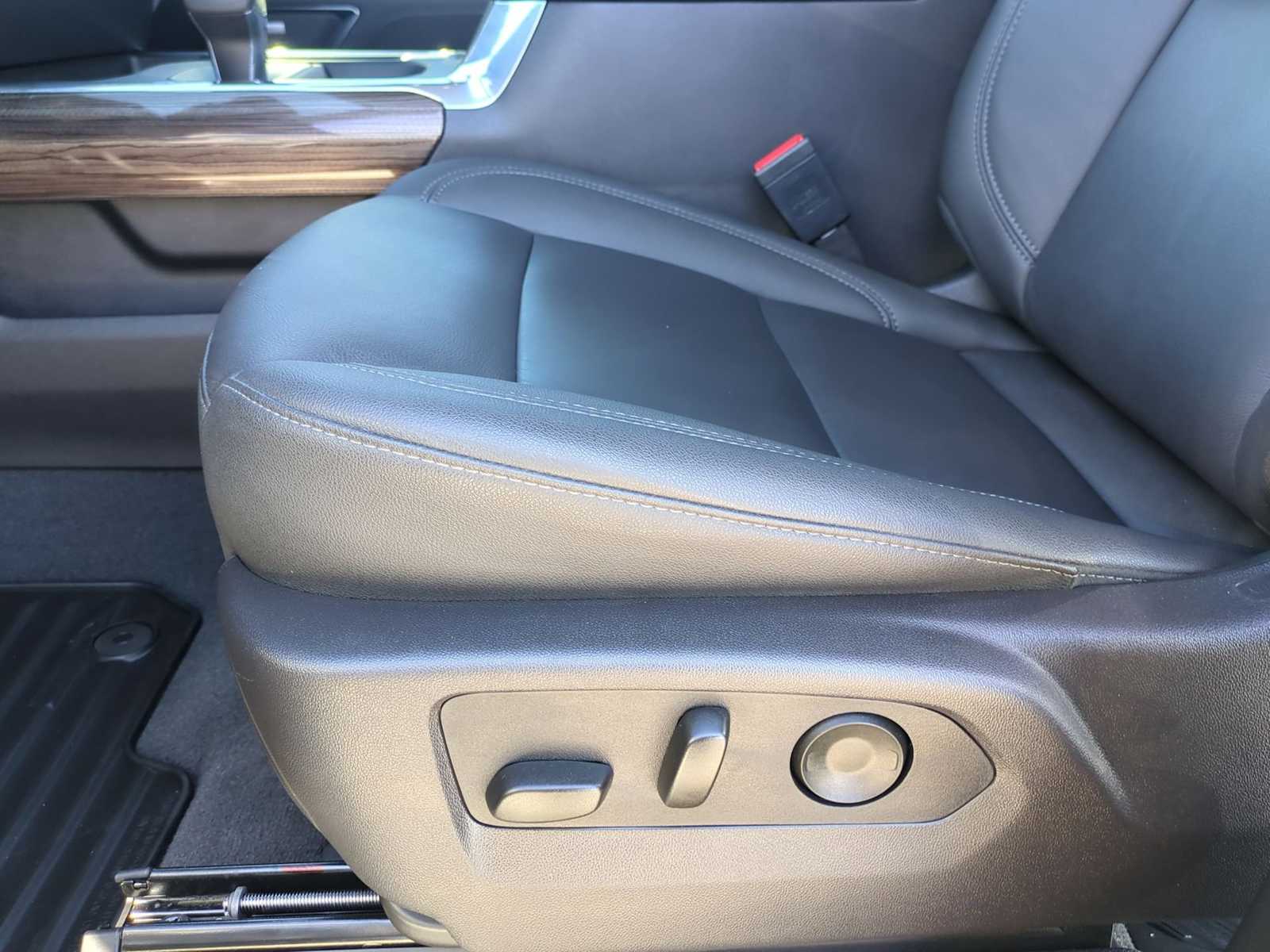 Thumbnail: 2025 Chevrolet Silverado 1500 - 20