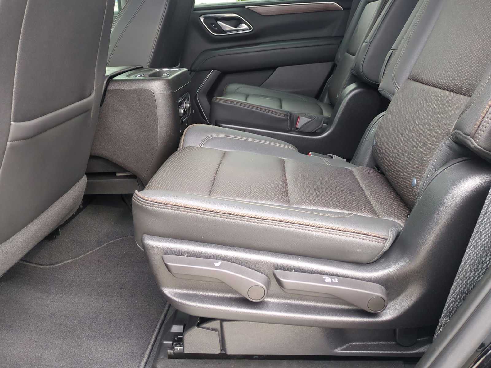 Thumbnail: 2022 Chevrolet Tahoe - 26