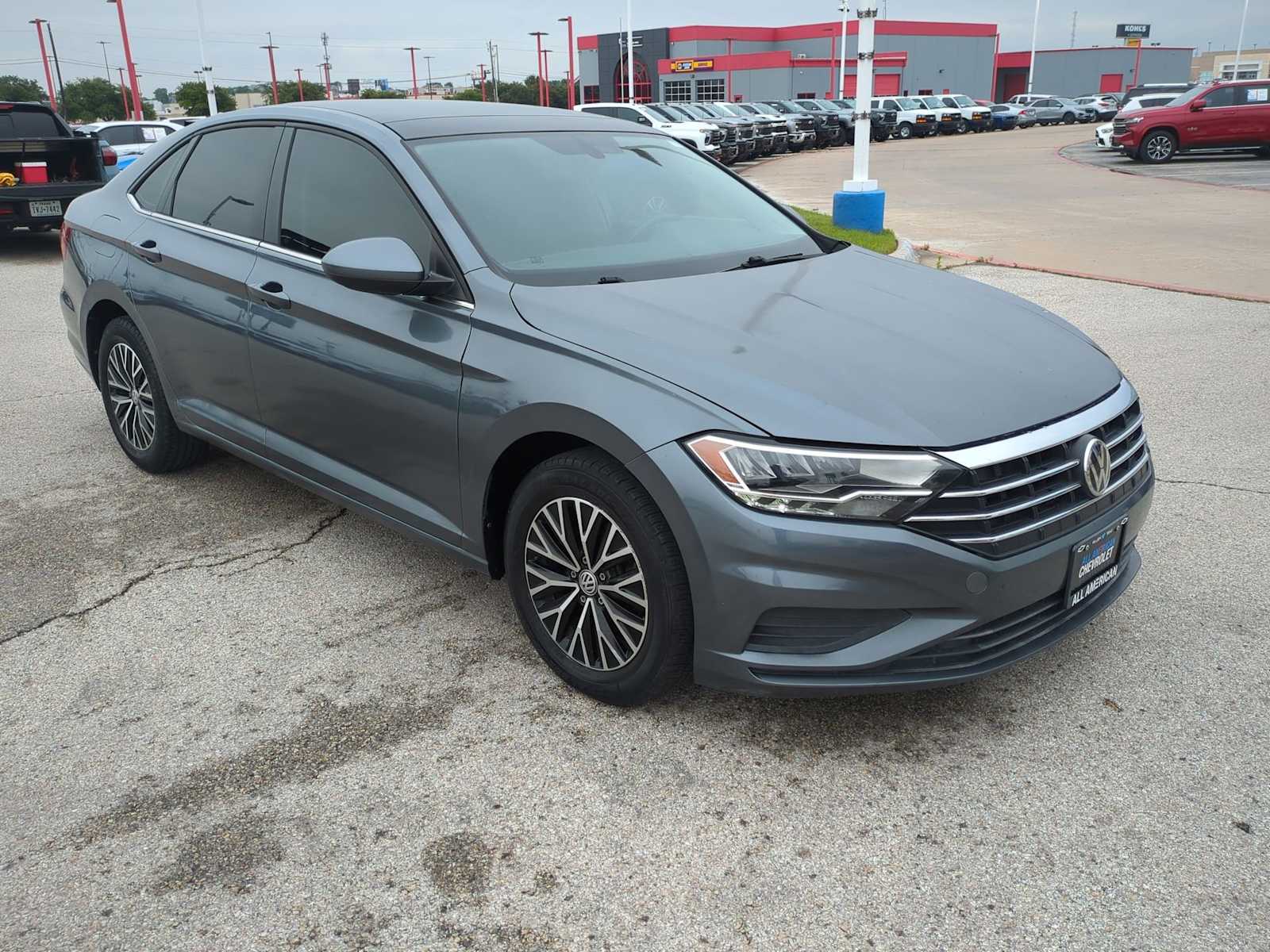 Thumbnail: 2019 Volkswagen Jetta - 2
