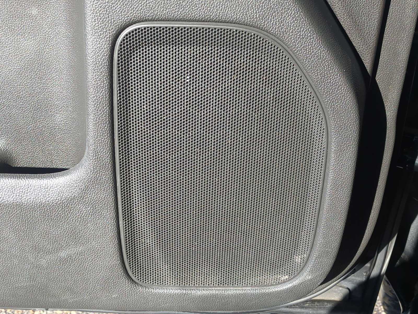 Thumbnail: 2014 GMC Sierra 1500 - 21