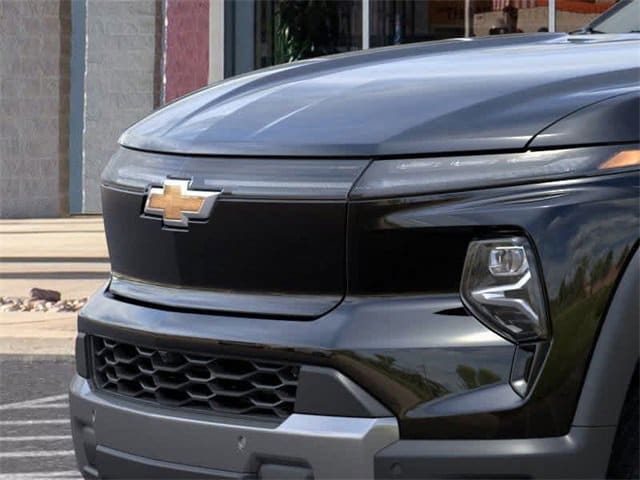 Thumbnail: 2025 Chevrolet Silverado EV - 13